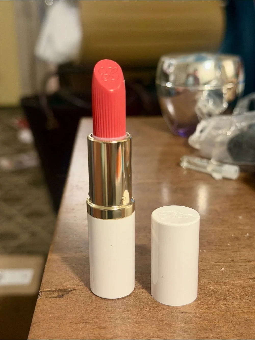 Estée Lauder Pure Color Long-Lasting Cream Lipstick In Shade Eccentric full size